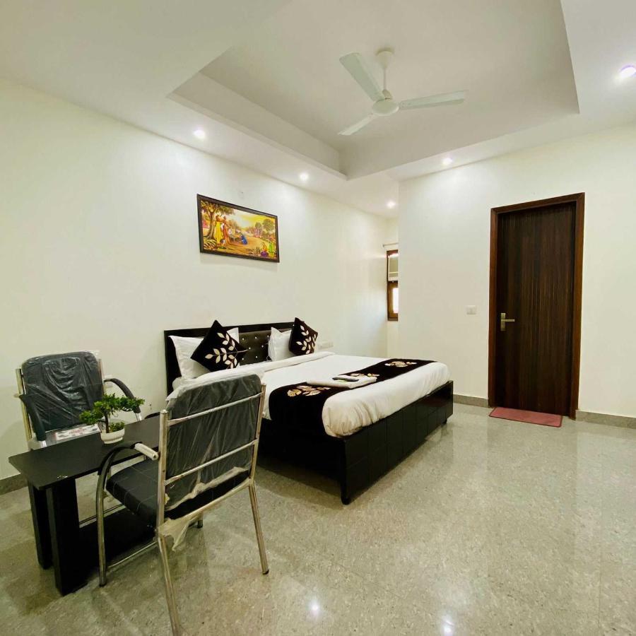 Hotel O K R Resdiancy Near Botanic Garden Of Indian Republic Noida Eksteriør billede